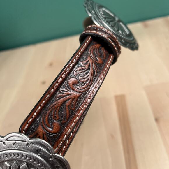 Ariat Western Womens Belt Leather Embossed Design Oval Conchos Brown Sz Small - Picture 4 of 9